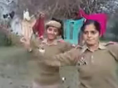 police_dance_VK