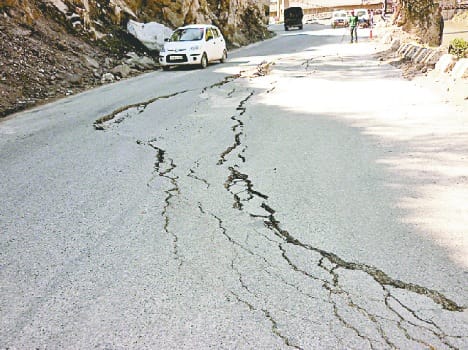 protest against bro in uttarakhand