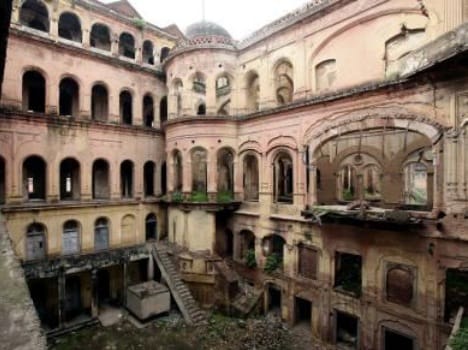 The building of Mubarkmondi will return to the old look soon