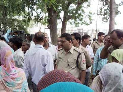 accident in greater noida, bawal and hungama
