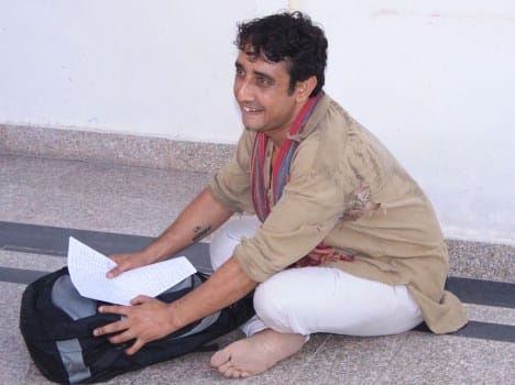 solo play in srinagar