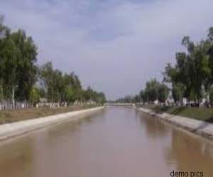 Canals water deliver to outdoors