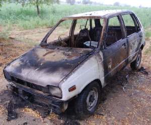 married woman burn alive in car