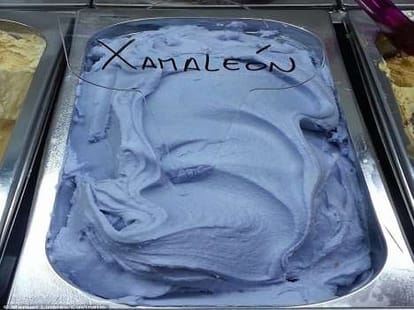 icecream that changes colour as one licks it