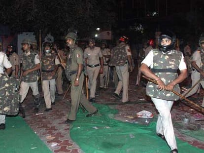 upsc students burn dtc bus, bawal and hungama