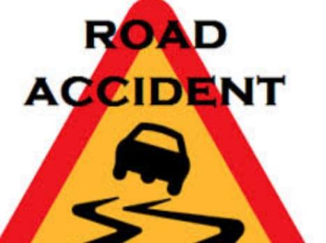 three injured in road accident in kathua