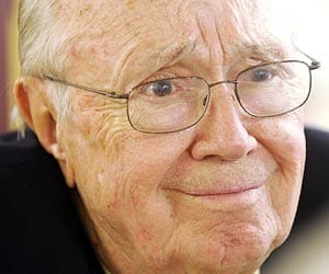 american pilot died who killed japanies by atomic boms