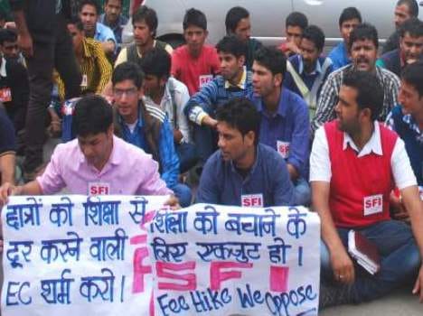 protest against fees hike all over himachal