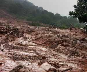 21 died in pune landslide