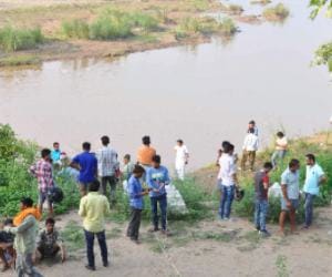 Two young men immersed in Ghaggar river, three survivors