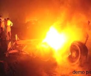 one died in two blasts in delhi, four injured