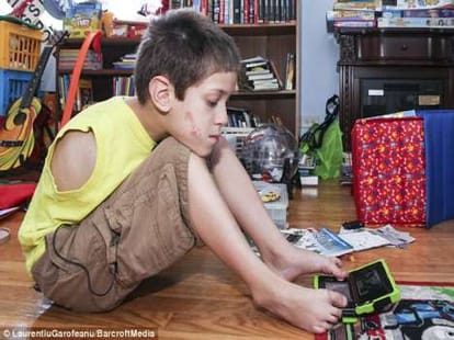 mother son born without arms do everything jp 