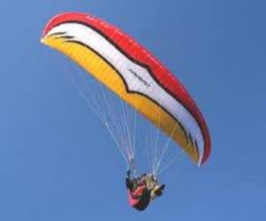 adventrous sport paragliding in solan