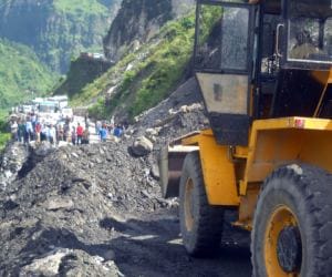 badrinath highway danger zone