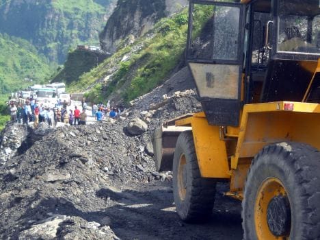 landslide on badrinath highway