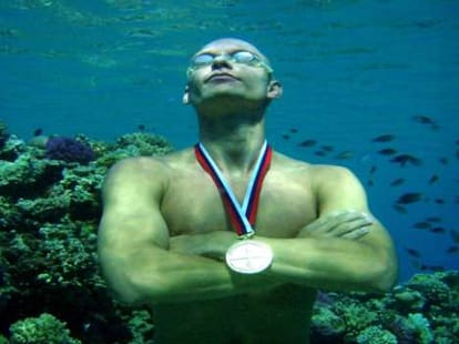 man holds records for holding his breath jp
