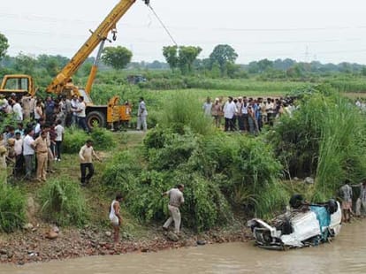 sensation: 5 bodies found in canal 