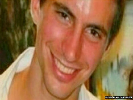 hamas denies to arrest israel men