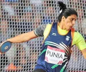 seema wins silver medal in cwg