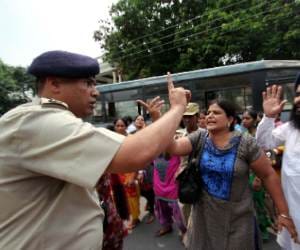 Lathi charge on ETT teacher in amritsar