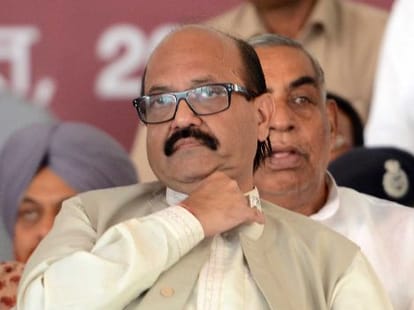 Amar Singh meets to Mulayam again.