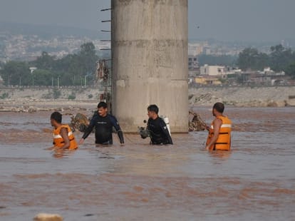 The student did not get immersed in Tawi