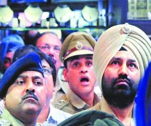 Police Officers Meeting with Jewellers 