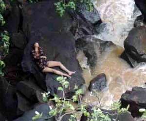 11 feared dead in Jabalpur waterfall