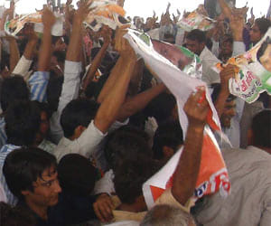 congress leader's supporters fights in hooda's rally