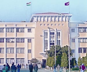 shift government to jammu LA