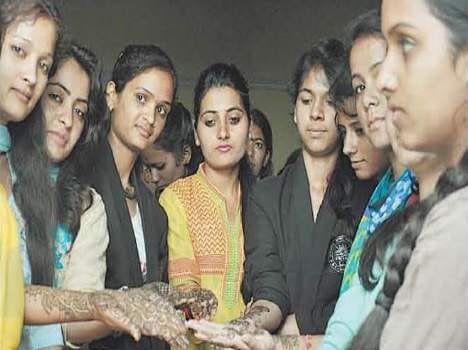  rkmv Hemlata best in Mehndi comptition 