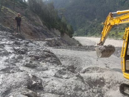 rescue in kearnath by helicopter, army send to hemkund.