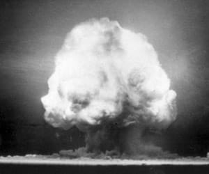 why america attacked on hiroshima and nagasaki with atom bomb?
