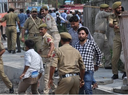 Police used batons on students