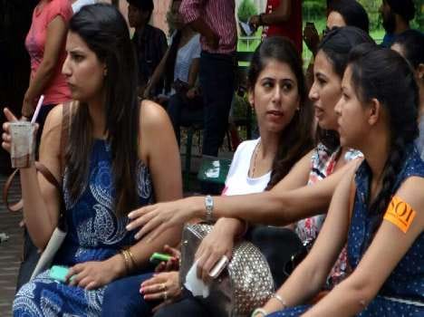debate in college student on kashmir flood 