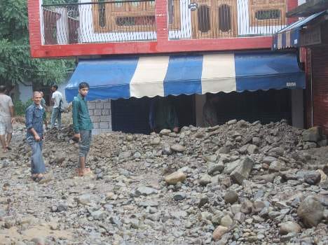 cloudburst in almora.