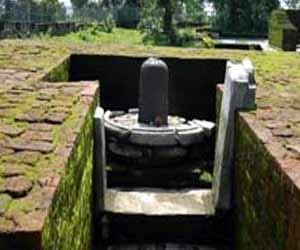 chhattisgarh-2000-year-old-shivling-found-