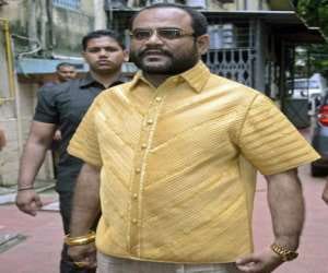 man who wears shirt worth 4 kilo gold