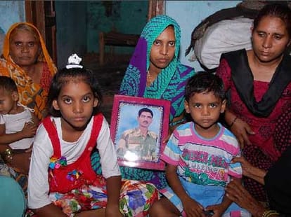 Pakistan rangers arrested the indian soldier