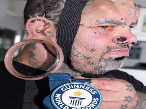 man with largest earlobes in the world