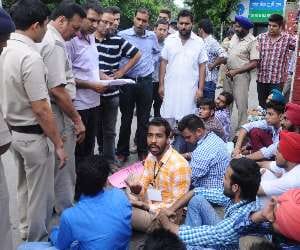 Fiercely protesting against HUDA XEN