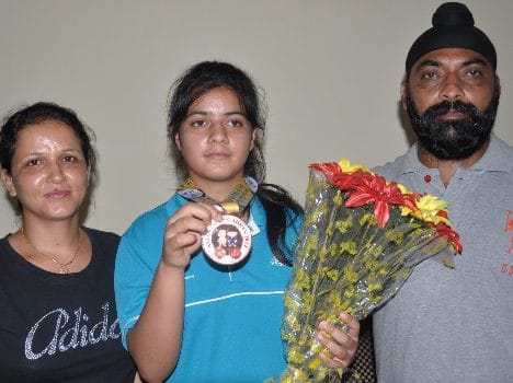 shikha wons bronze medal in judo