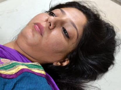 Bike rider hit to head constable, injured