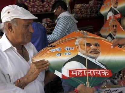 In pre-independence period kites fly with anti-british slogans