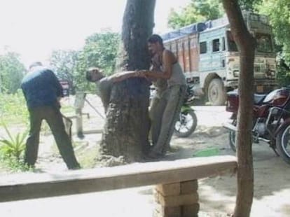 police men beats truck driver