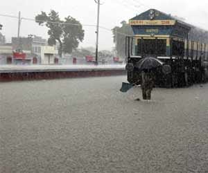 IGNOU VC missing with wife in kashmir flood.