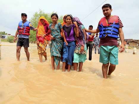 Army rescues 33 people trapped in flash floods at Samba