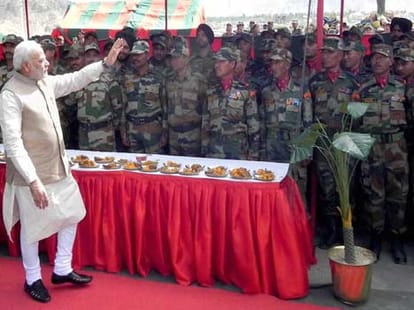 nawaz sharif answerd to narendra modi