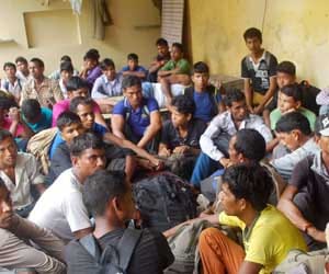nepali labuorer beater up by unknown in mathura.