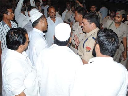 UP govt baught equipments for police.